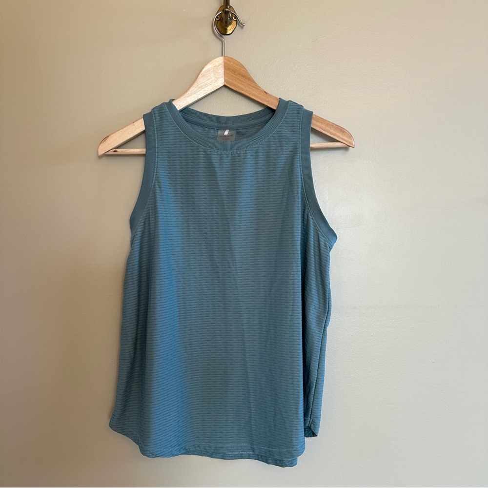 Set of Calla Moisture Wicking Tank Tops in Plum and Teal- M - Picture 6 of 11